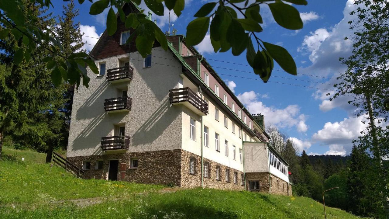 Chata Orovsky Hotel Zelezna Ruda Exterior photo